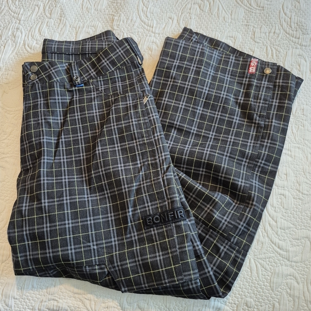 Bonfire men's size Medium black plaid classic fit snowboarding pants EUC - Picture 1 of 13